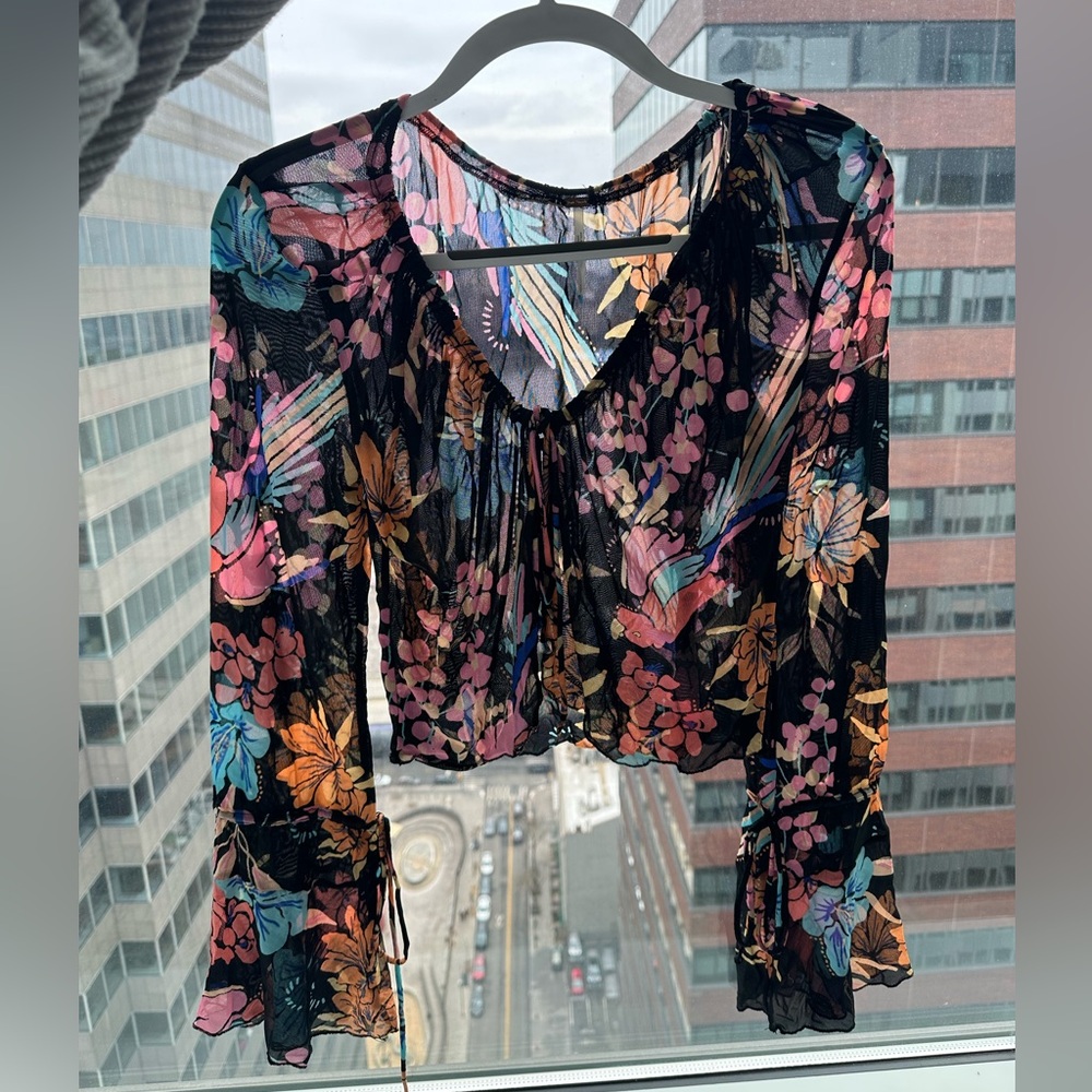 Free People Of Paradise Bell Sleeve Top - Picture 4 of 6